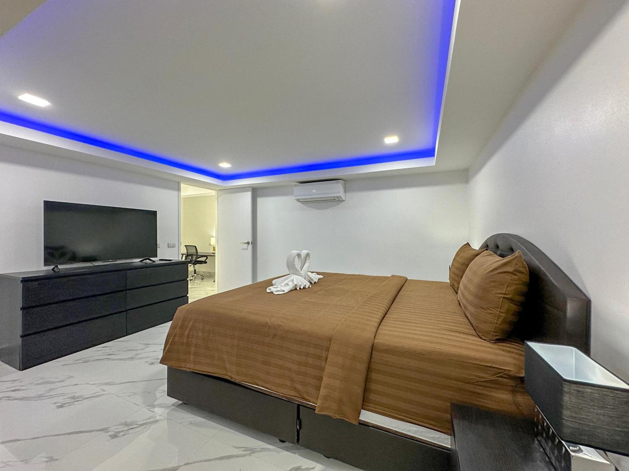 Stunning Beachfront View Luxurious Apartment 40 Джомтьєн-Біч Екстер'єр фото