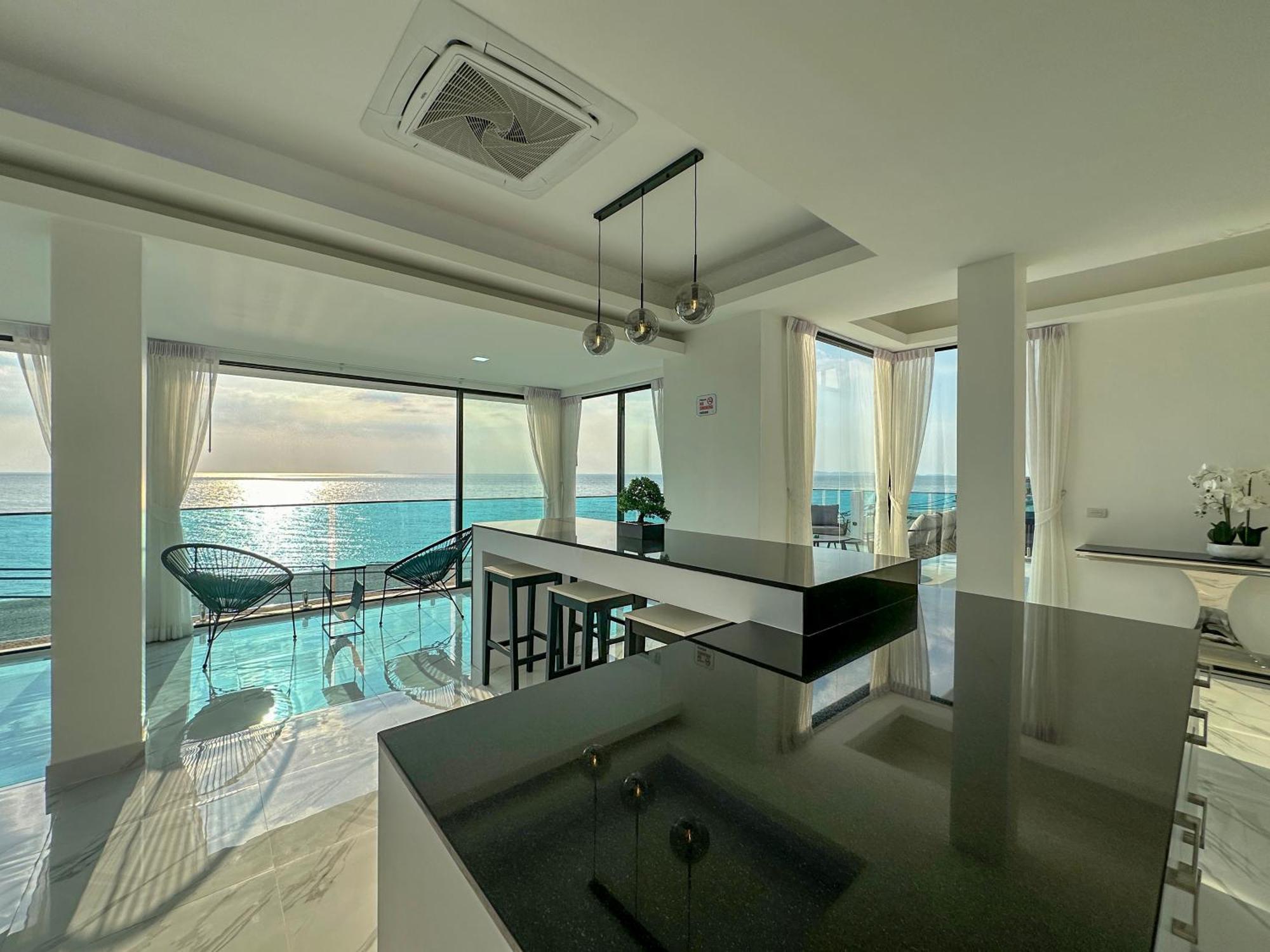 Stunning Beachfront View Luxurious Apartment 40 Джомтьєн-Біч Екстер'єр фото