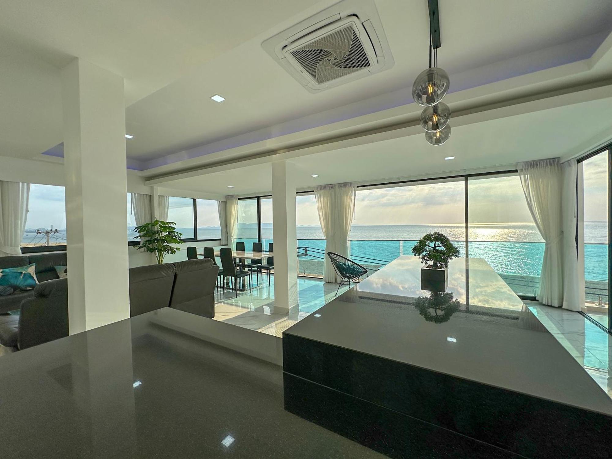 Stunning Beachfront View Luxurious Apartment 40 Джомтьєн-Біч Екстер'єр фото