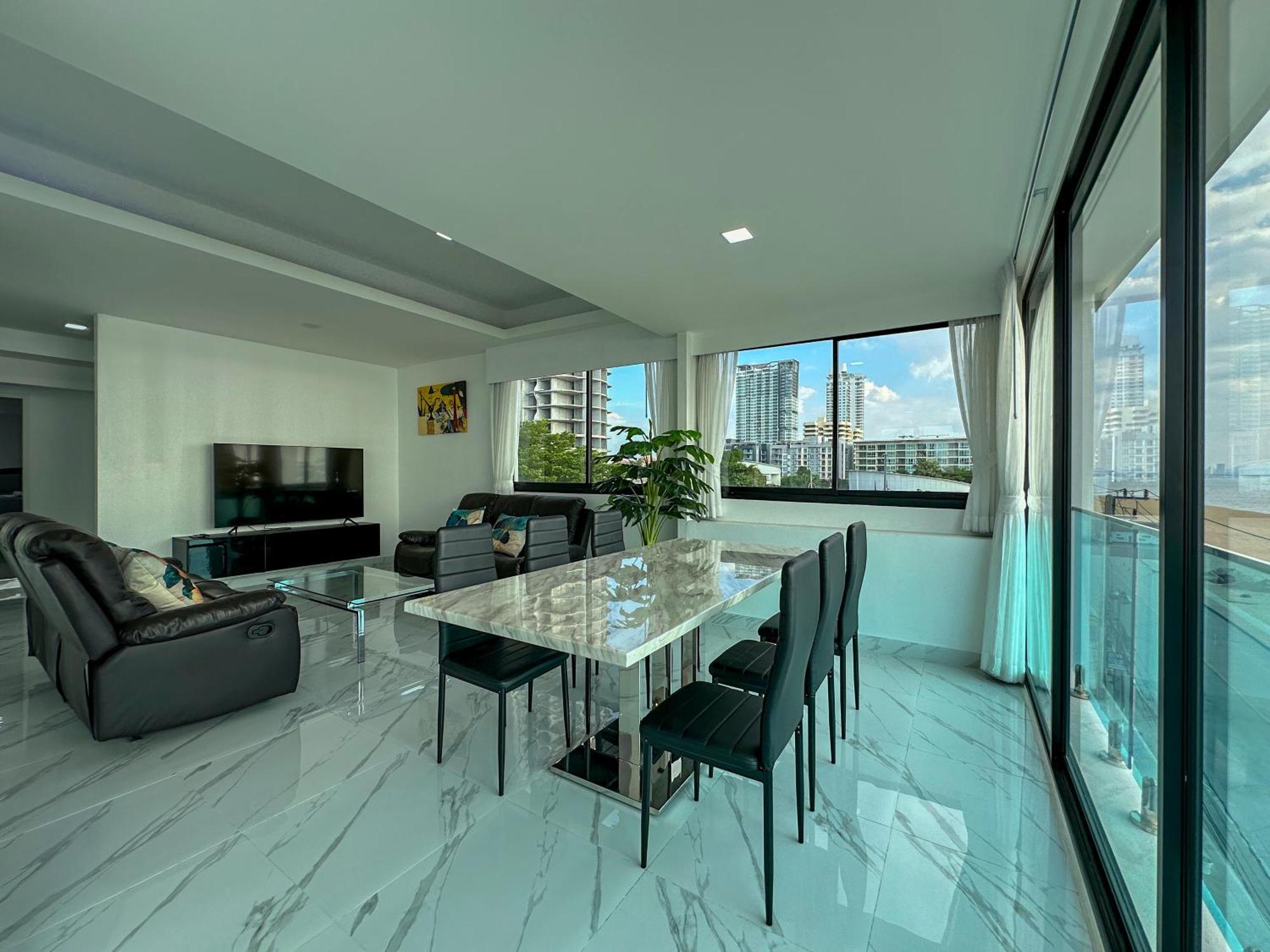 Stunning Beachfront View Luxurious Apartment 40 Джомтьєн-Біч Екстер'єр фото