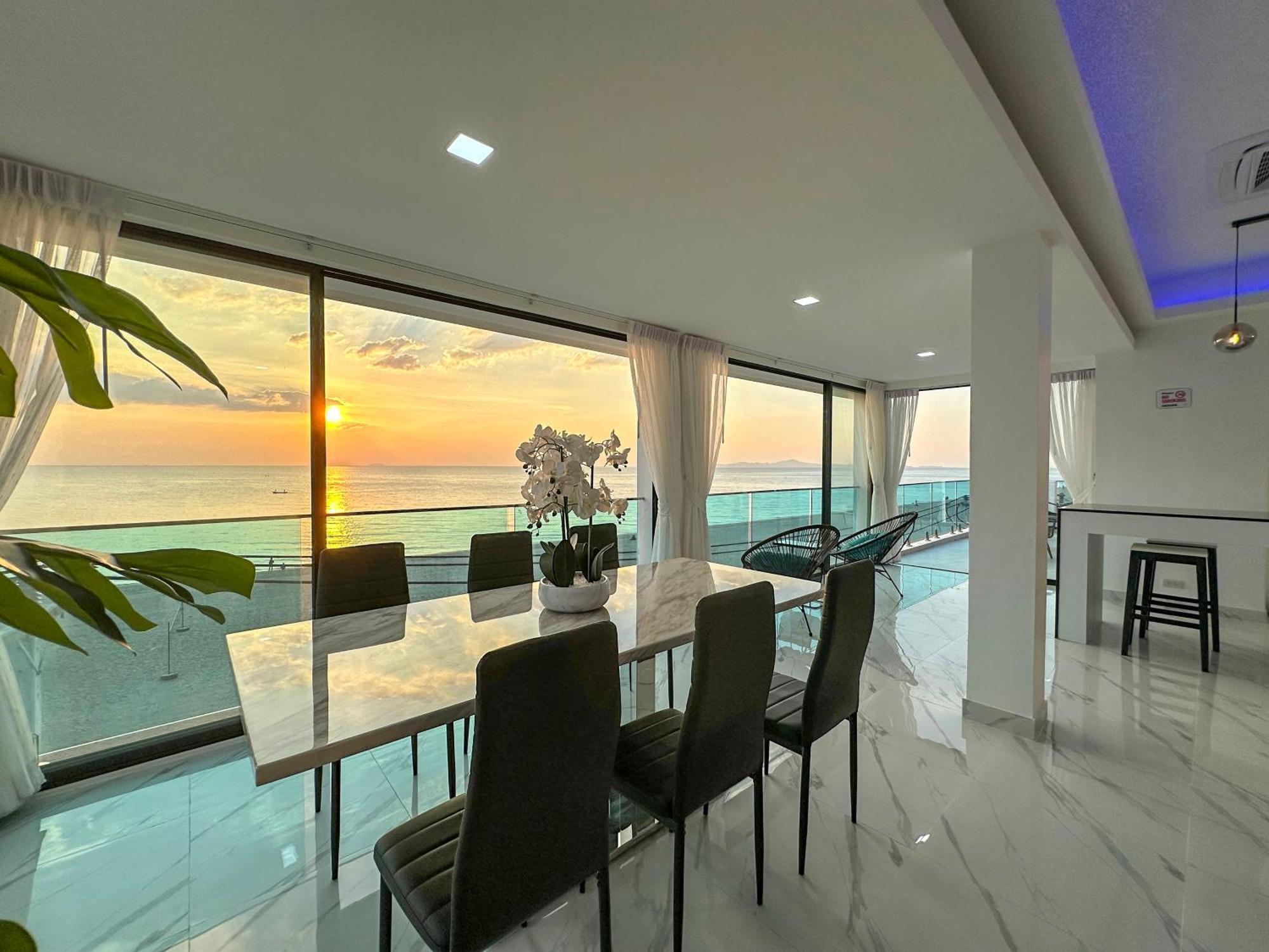 Stunning Beachfront View Luxurious Apartment 40 Джомтьєн-Біч Екстер'єр фото
