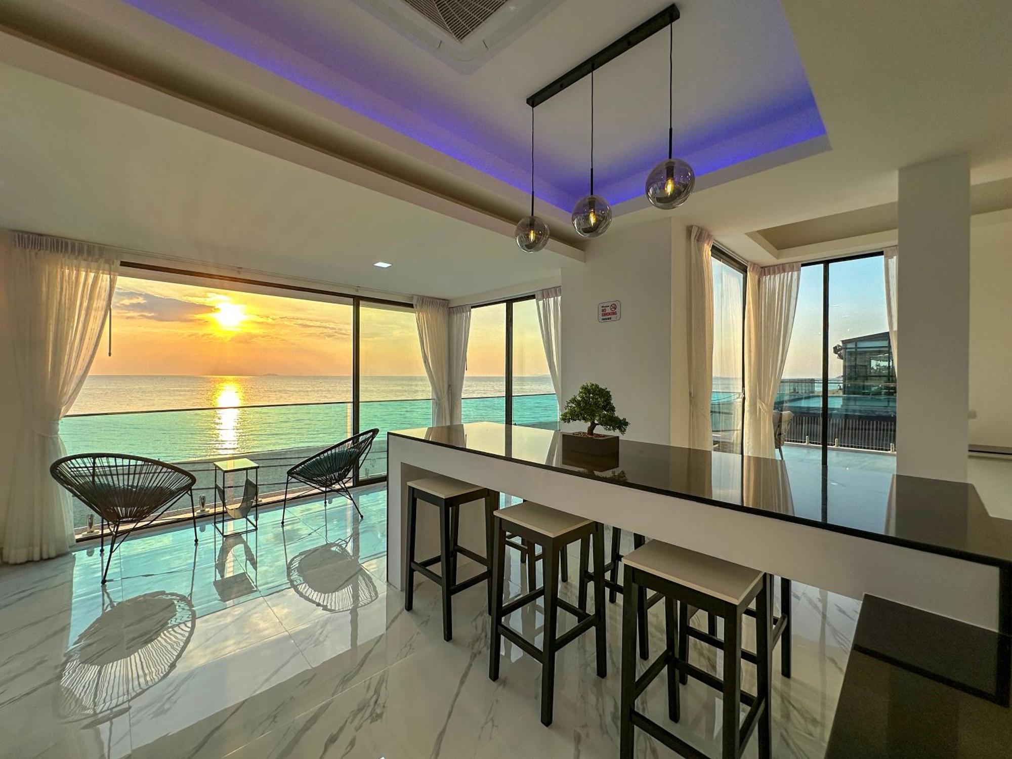 Stunning Beachfront View Luxurious Apartment 40 Джомтьєн-Біч Екстер'єр фото